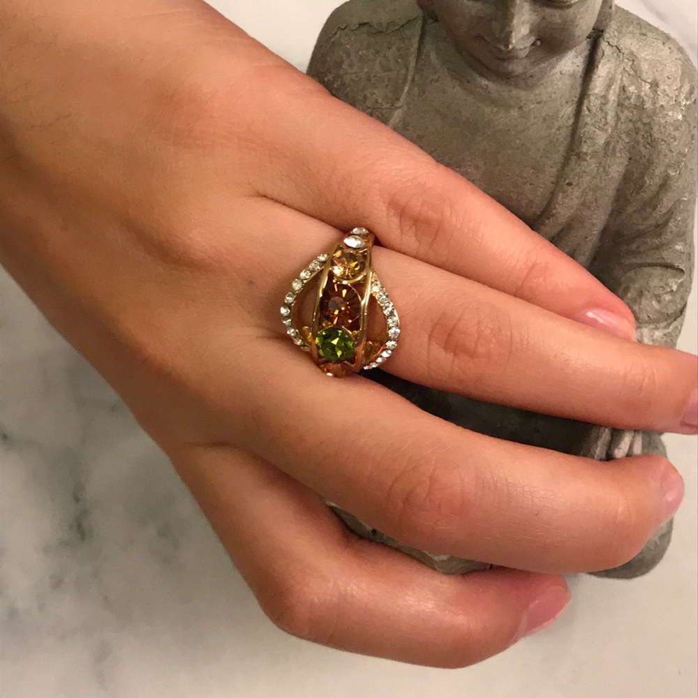 🆕MOVING SALE 🆑 Ring - Picture 7 of 8